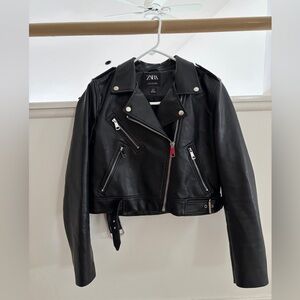 Zara Women's Sleek Black Leather Biker Jacket
